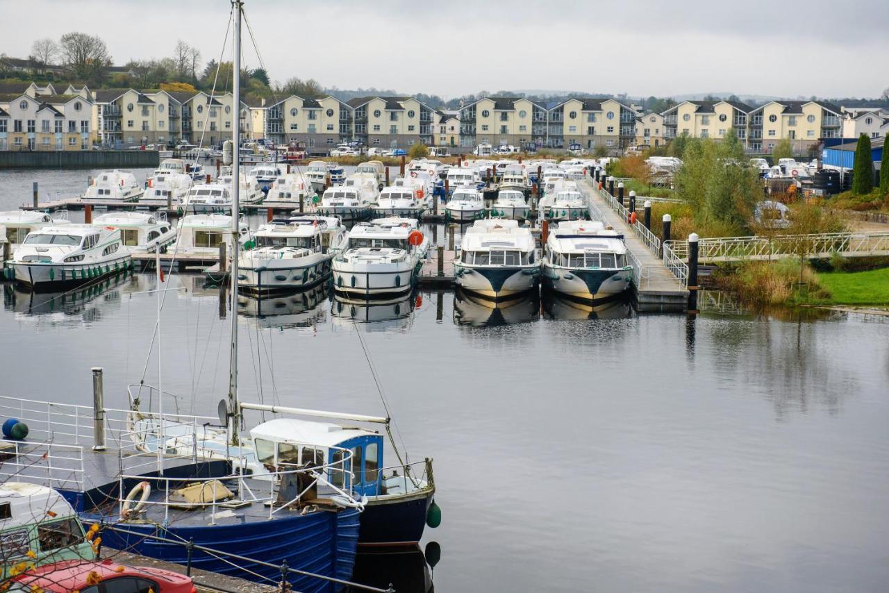 Waterfront Self Catering Houses Carrick-on-Shannon Exterior photo