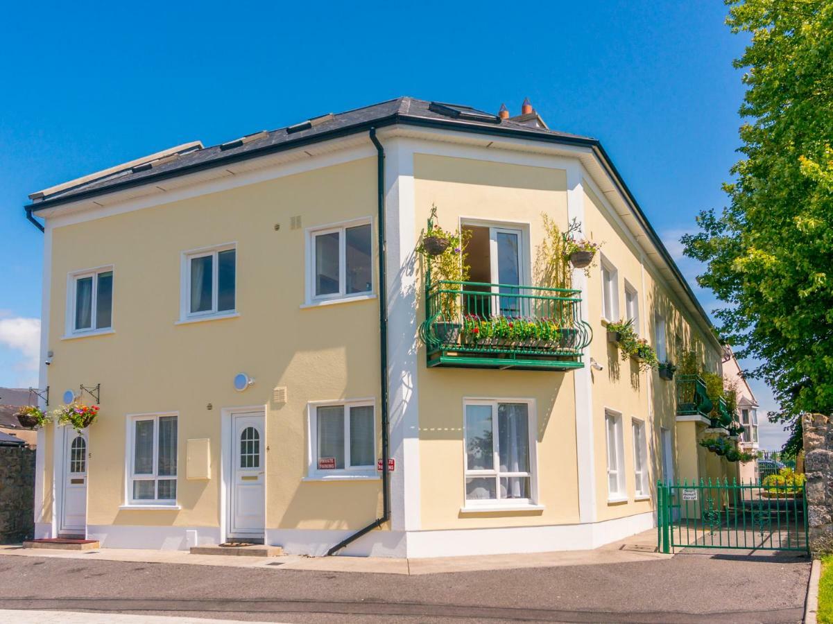 Waterfront Self Catering Houses Carrick-on-Shannon Exterior photo